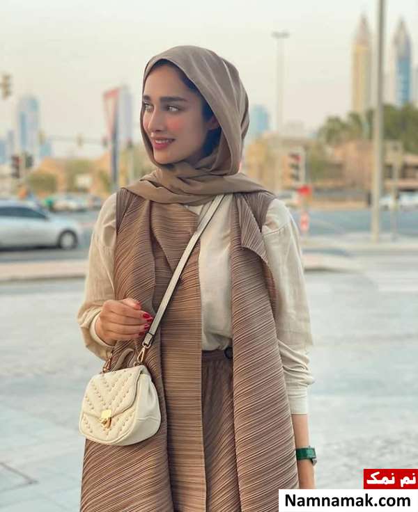 آناشید حسینی