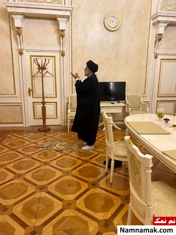عکس نماز خواندن رئیسی در کاخ کرملین