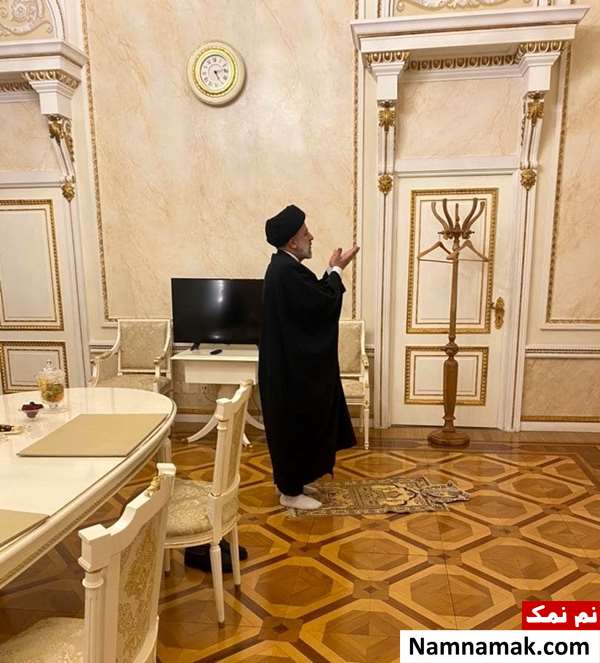 نماز خواندن رئیسی در کاخ کرملین