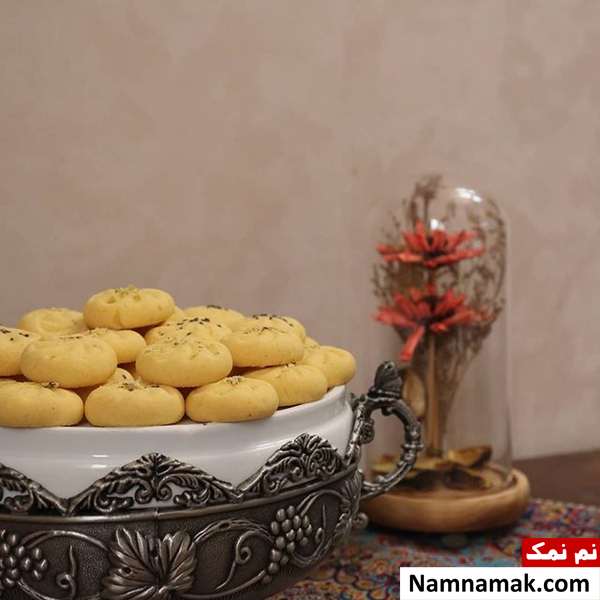 شیرینی زعفرانی خانگی