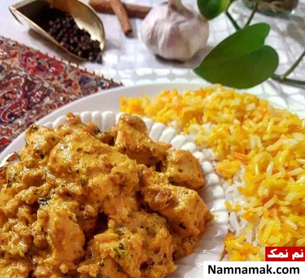 مرغ با سس هندی
