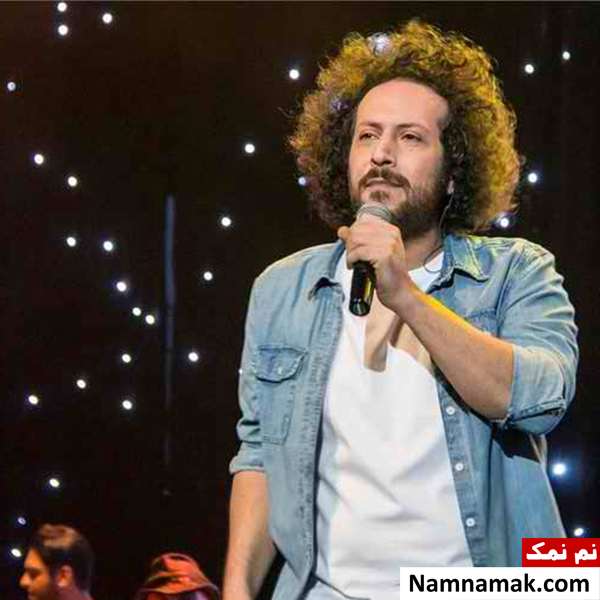 سینا حجازی خواننده مو فرفری