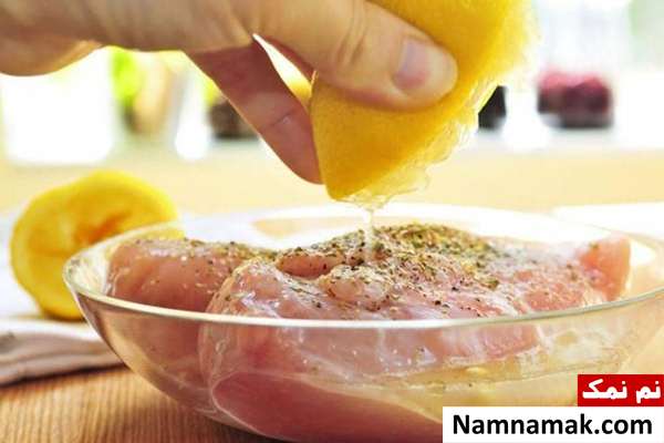 مرینیت کردن مرغ با آب و ادویه