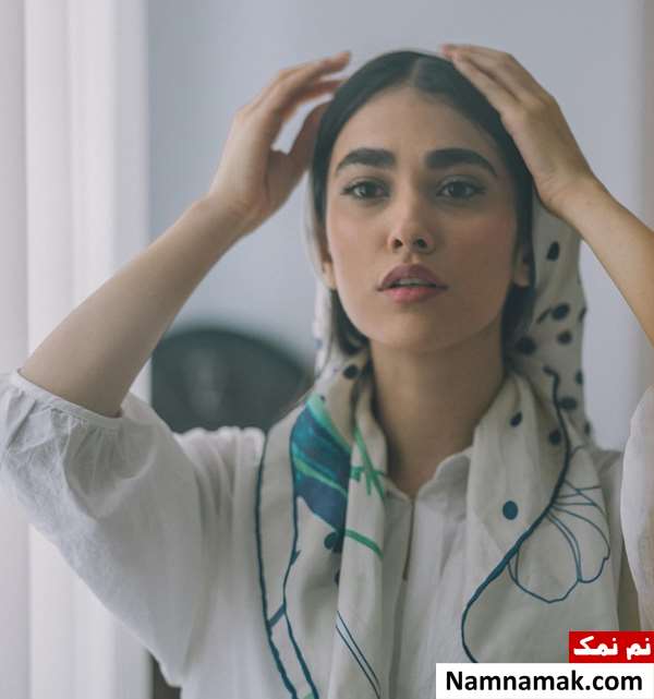 آدرینا صادقی