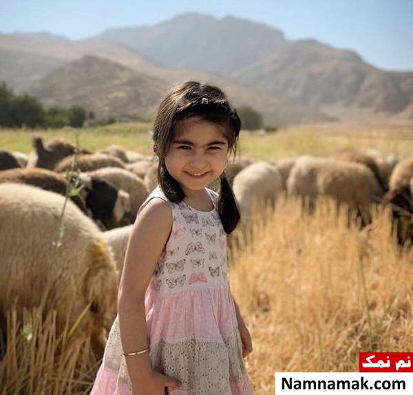 عکس خانوادگی کوروش سلیمانی با همسر و فرزندانش مهرآفرین دختر کورش سلیمانی