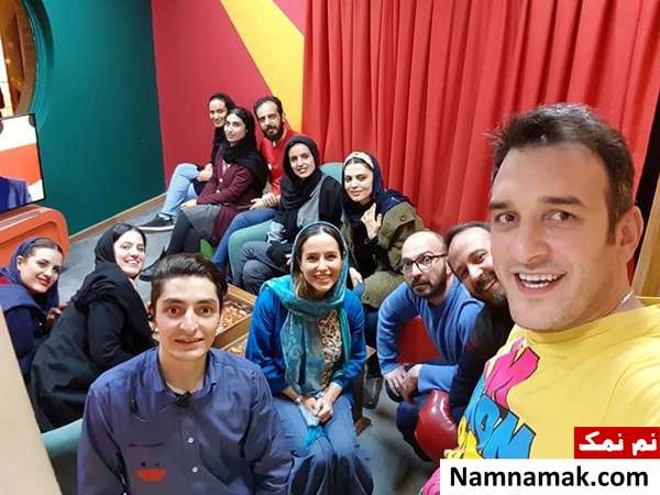 بازیگر و مجری خندوانه ازدواج کرد دانیال غفارزاده و سهیلا محققی در پشت صحنه خندوانه