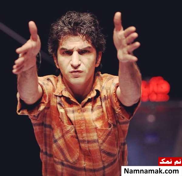 مهدی صباغی بازیگر نقش عماد در سریال میخواهم زنده بمانم مهدی صباغی در نمایش کافه ملک
