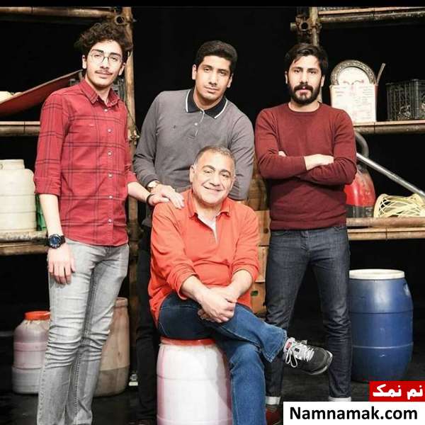 خسرو احمدی و پسرانش