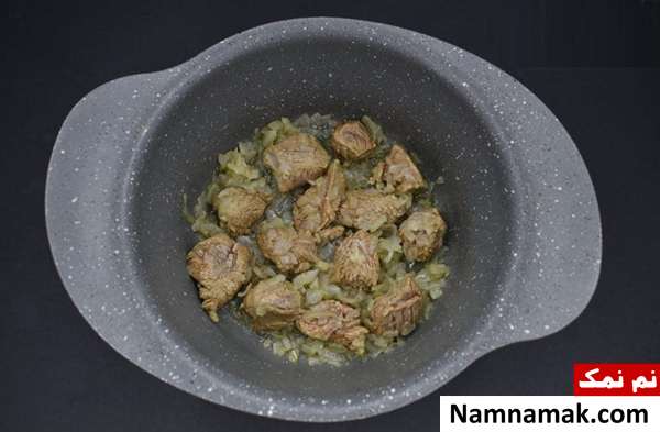 سرخ کردن گوشت خورش قیمه