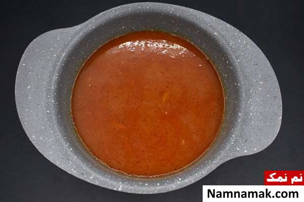 اضافه کردن آب به خورش قیمه