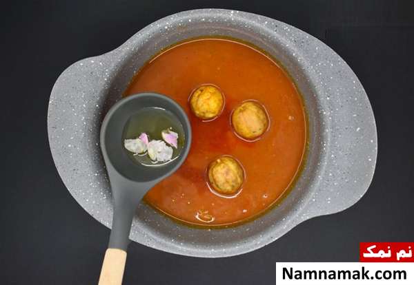 اضافه کردن گلاب به خورش قیمه
