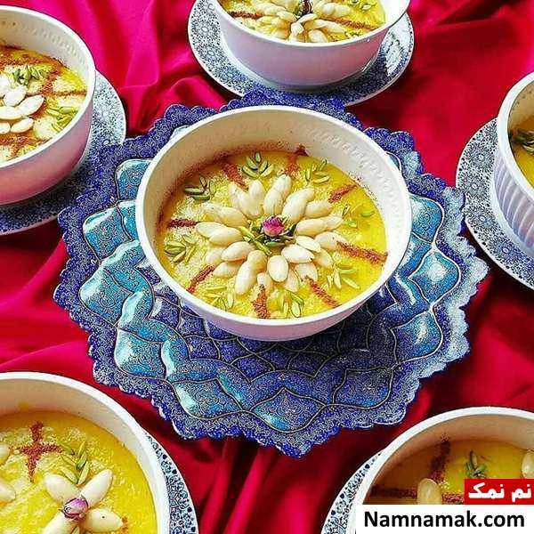 تزیین شله زرد با گل محمدی ، پودر نارگیل و دارچین