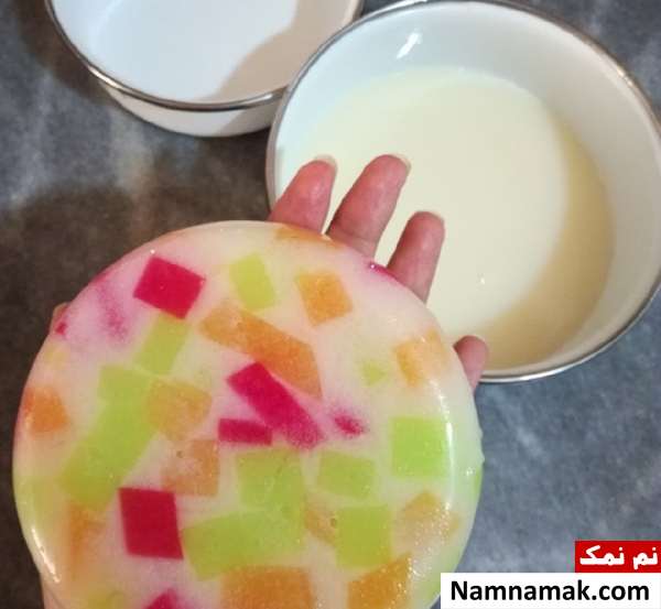 طرز تهیه ژله سورپرایز گرد