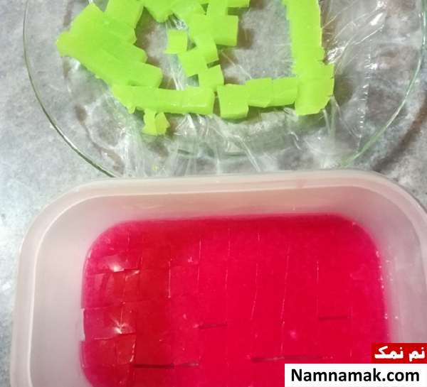 طرز تهیه ژله سورپرایز گرد