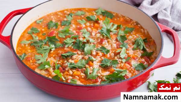 طرز تهیه سوپ مجلسی جو قرمز با مرغ