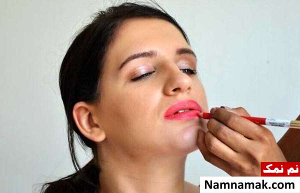 آموزش زدن رژ لب برای لبهای باریک