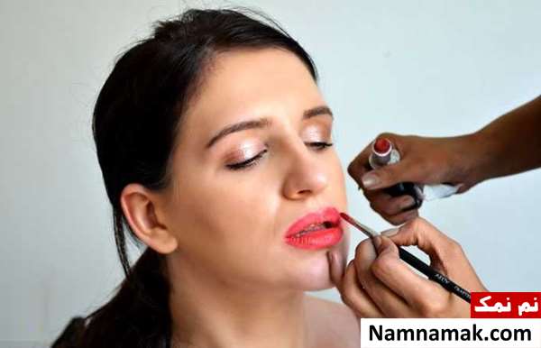 آموزش زدن رژ لب برای لبهای باریک