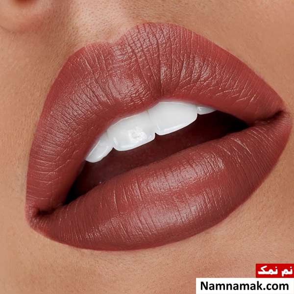 آموزش آرایش لب های بزرگ و زیبا