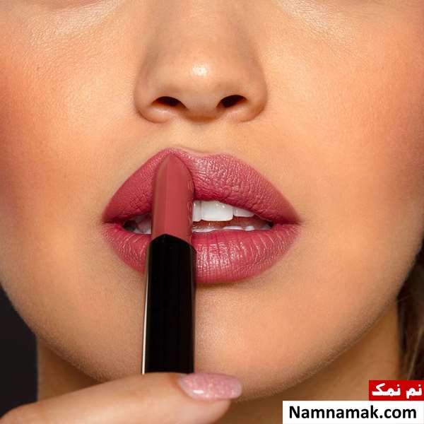 آموزش آرایش لب های بزرگ و زیبا