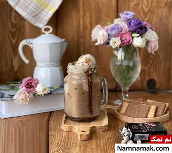 طرز تهیه آیس چاکلت با عرق نعنا