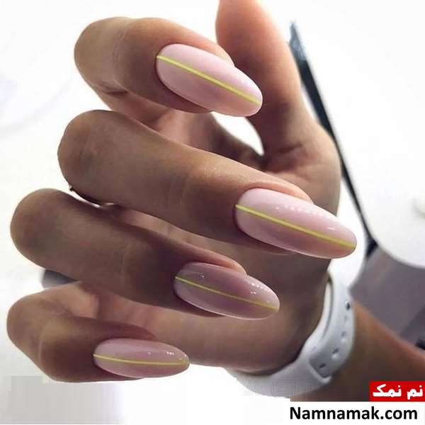 طراحی ناخن بادامی شکل