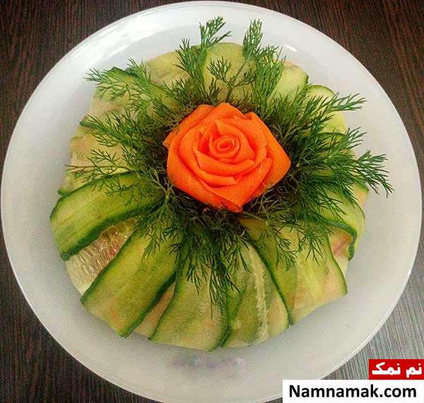 طرز تهیه سالاد مرغ و سیب زمینی و پیازچه