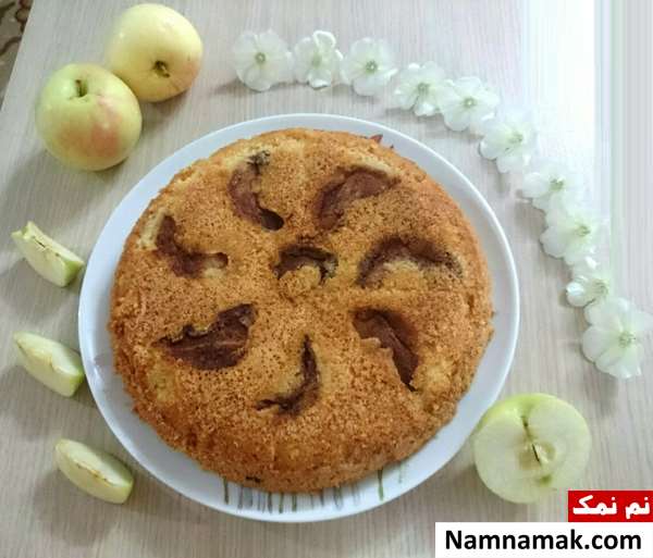 کیک سیب و مارمالاد