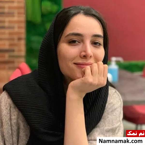 پونه عاشورپور - Pooneh Ashourpour