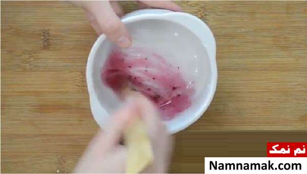 طرز تهیه بالم لب خانگی رنگی