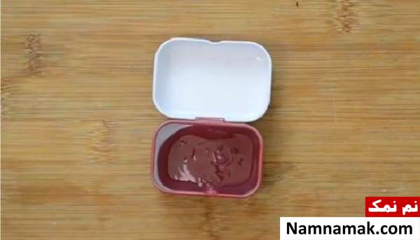 طرز تهیه بالم لب خانگی رنگی
