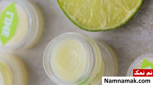 طرز تهیه بالم لب خانگی و فانتزی با عسل و موم طرز تهیه بالم لب خانگی با عسل و موم