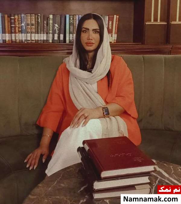 بیوگرافی و زندگینامه مونا سادات معاشر مونا سادات معاشر - Mona Sadat Moasher