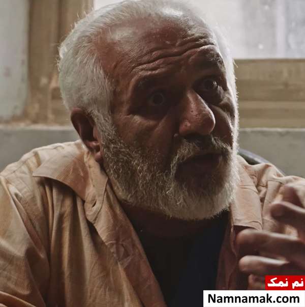 خلاصه داستان و بیوگرافی بازیگران فیلم کوتاه جایی در میان گاوها فرید سجادی حسینی در فیلم کوتاه جایی در میان گاوها