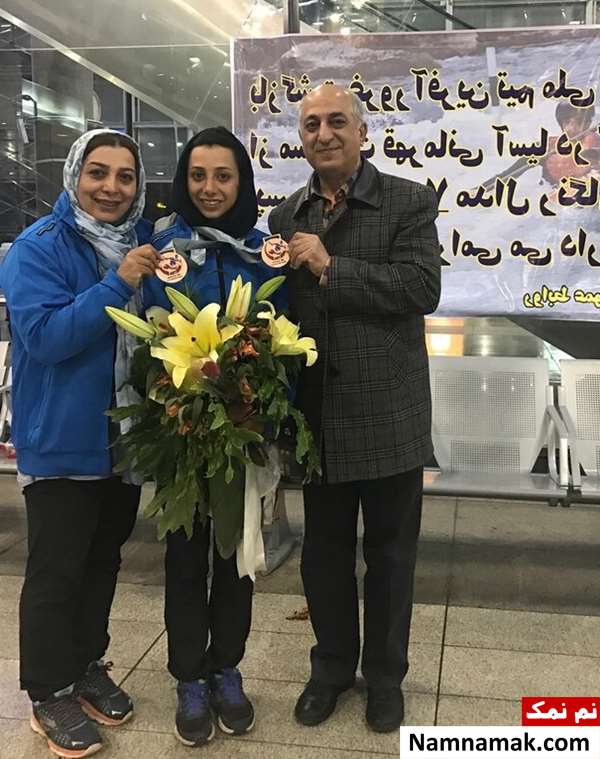 پدر و مادر رکسانا رازقیان