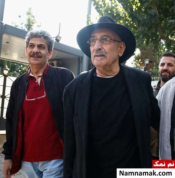 مراسم خاکسپاری داریوش مهرجویی فرهاد آئیش در مراسم خاکسپاری داریوش مهرجویی