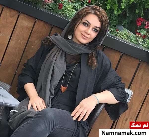 مونا برزویی