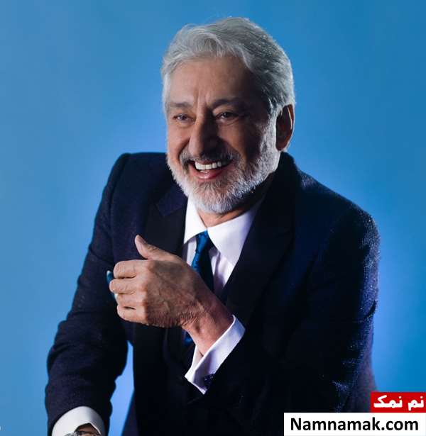 مشکل انگشتان دست ابی خواننده مشکل انگشتان دست ابی خواننده
