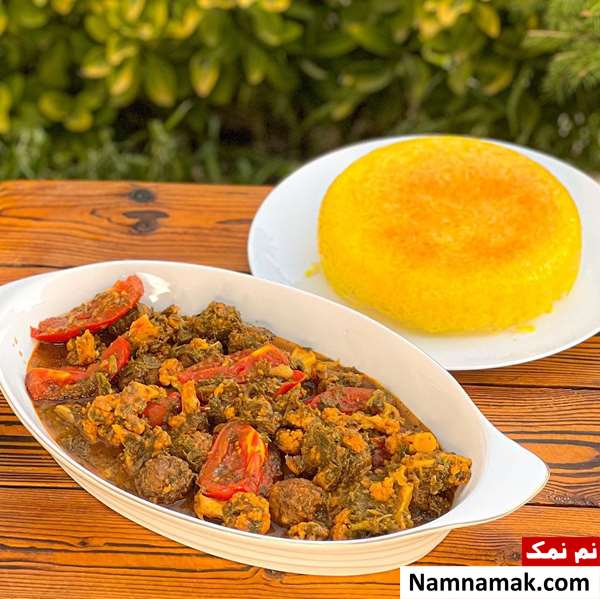 طرز تهیه خورش گل کلم ساده با گوشت قرمز و مرغ