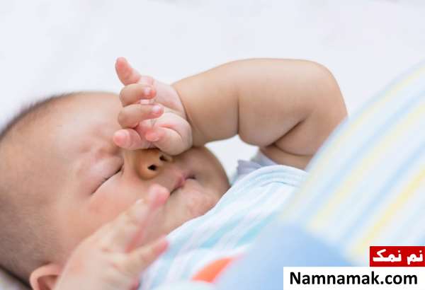 علت خارش چشم و بینی نوزاد و کودک در خواب