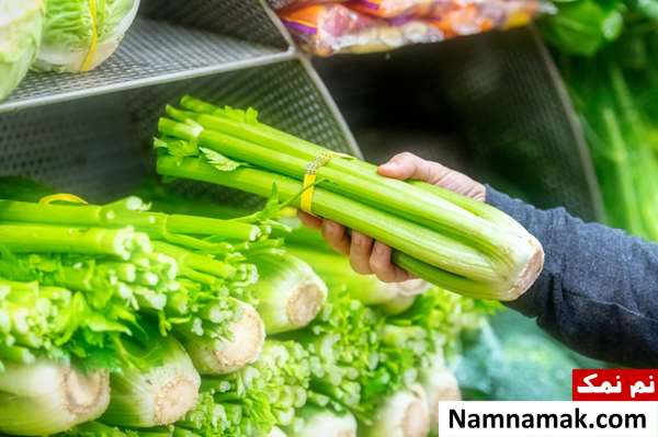 زمان خوردن آب کرفس برای لاغری