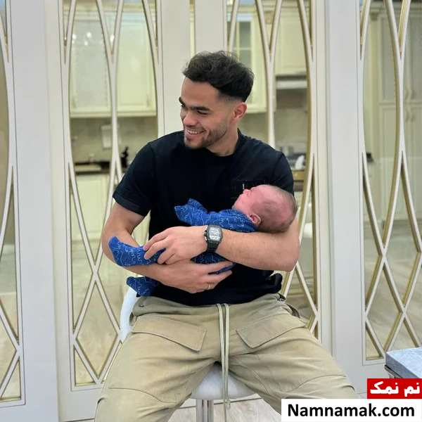 فرزند اوستون اورونوف
