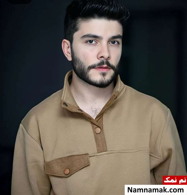 تیپ و استایل بازیگران مشهور زن و مرد در جشنواره فجر 42 محمد رشنو در جشنواره فیلم فجر