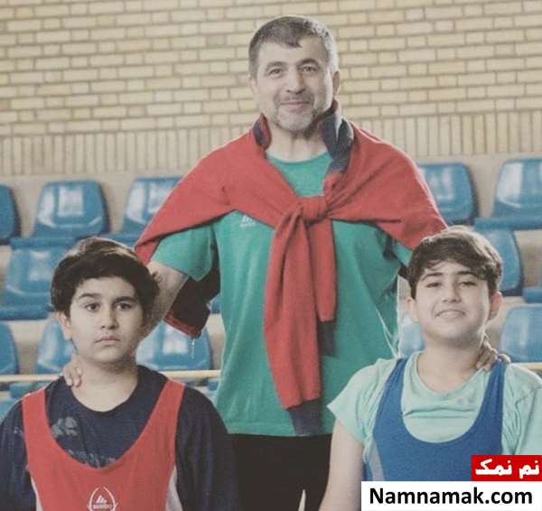 خلاصه داستان و بیوگرافی بازیگران فیلم سینمایی هارمونیکا اسماعیل خان بابایی در فیلم هارمونیکا