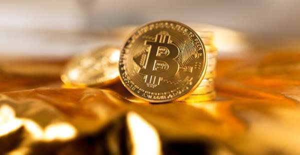 سرمایه گذاری در بیت کوین برای کسب سود بیشتر