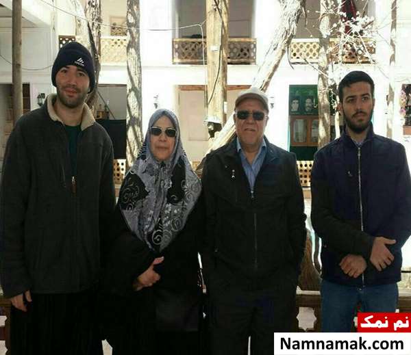 بیژن نامدار زنگنه بیژن نامدار زنگنه و همسر و فرزندانش