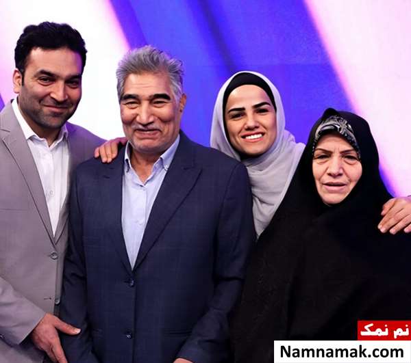 فرشته کریمی و پدر و مادر و برادرش