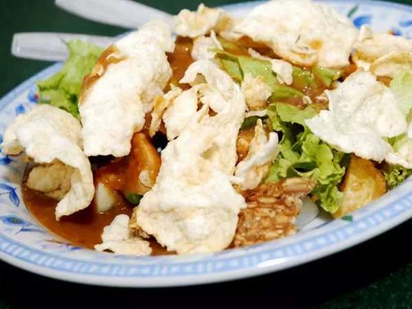 آشنایی با غذاهای خوشمزه اندونزی؛ از ناسی گورنگ تا ساتای