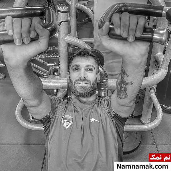 زندگینامه عارف آغاسی و همسرش عارف آغاسی