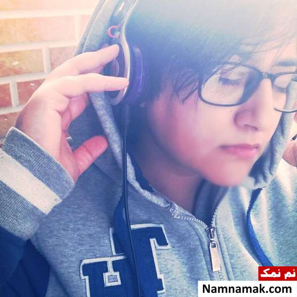 نیلوفر منصوری
