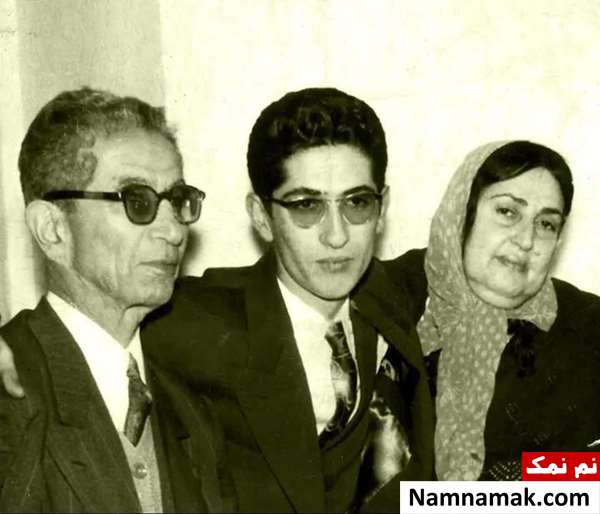 عکس جوانی جهانگیر درویش در کنار پدر و مادرش